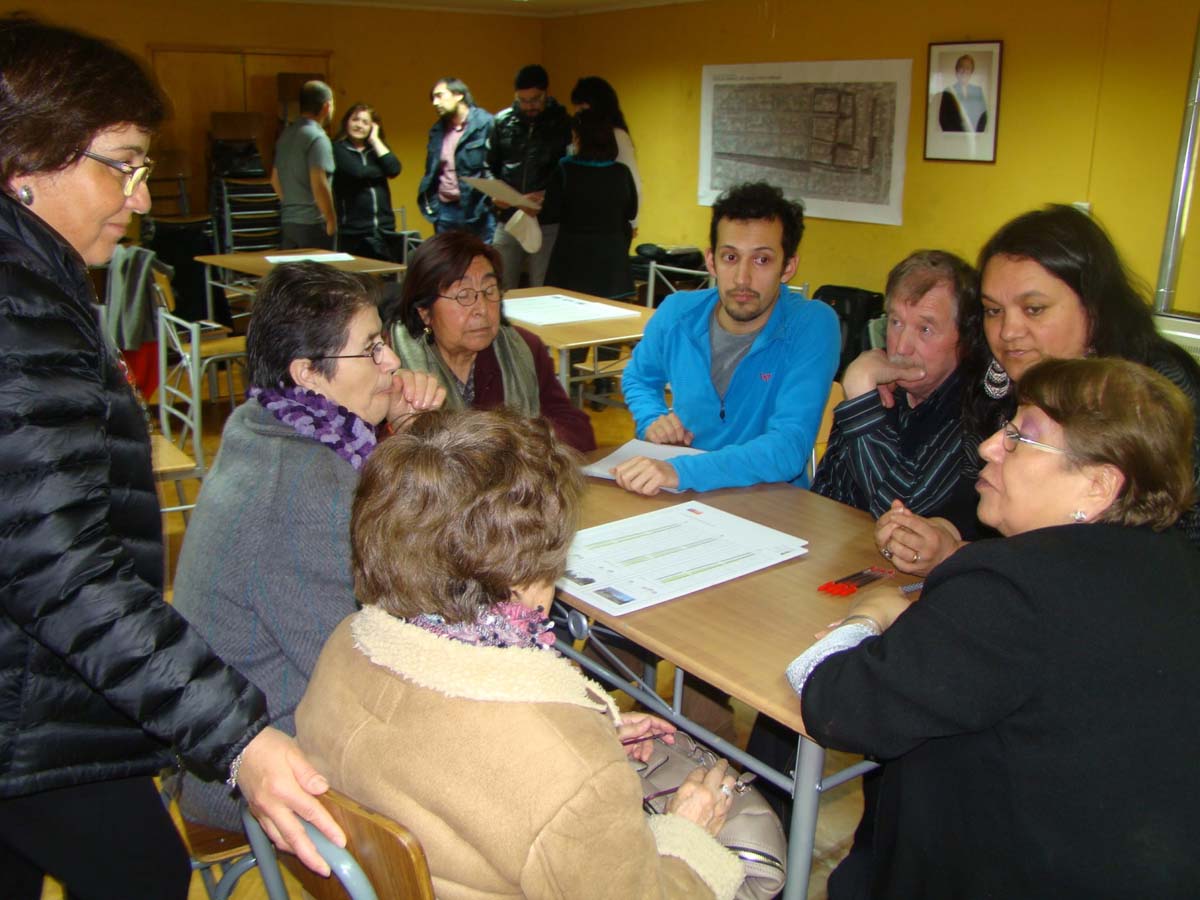 Vecinos participaron en primera consulta ciudadana para diseño del Parque Manuel de Salas