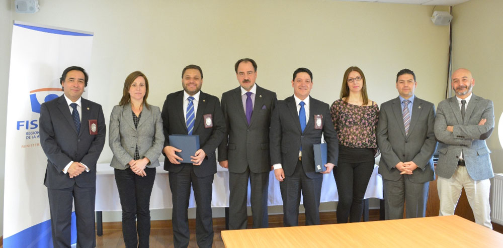 Fiscalía de Punta Arenas entrega reconocimiento a miembros de la PDI