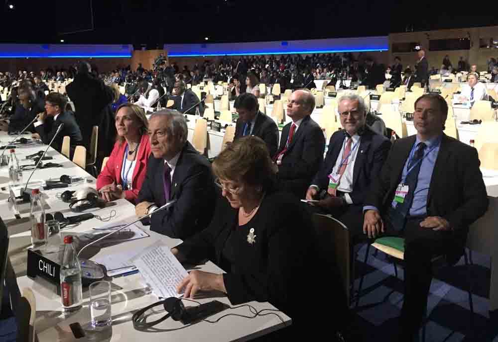 En Cumbre Mundial Francia Senadora Goic: “debemos saber actuar a tiempo ante el cambio climático que afecta a nuestro planeta”