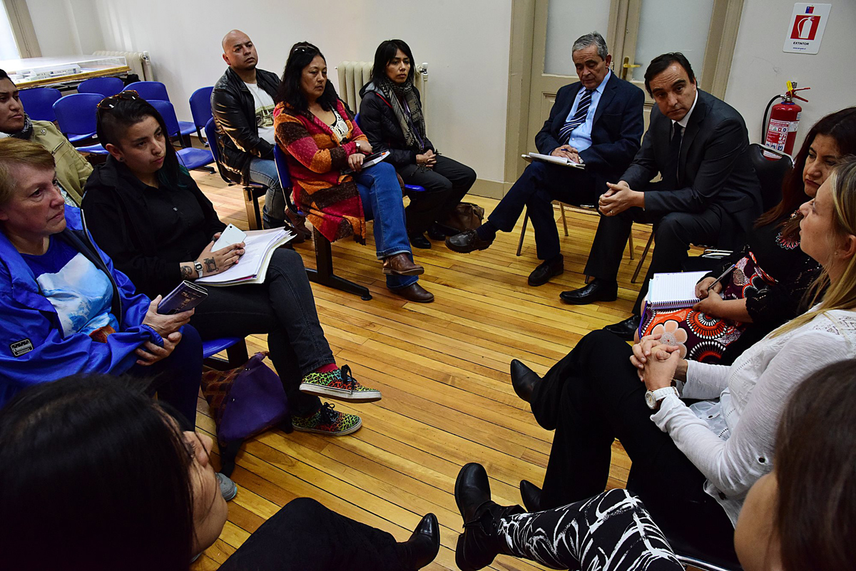 Subsecretario (S) de Redes Asistenciales se reúne con autoridades y familiares de niños con cáncer y desarrolla jornada de trabajo para fortalecer la atención oncológica en Magallanes