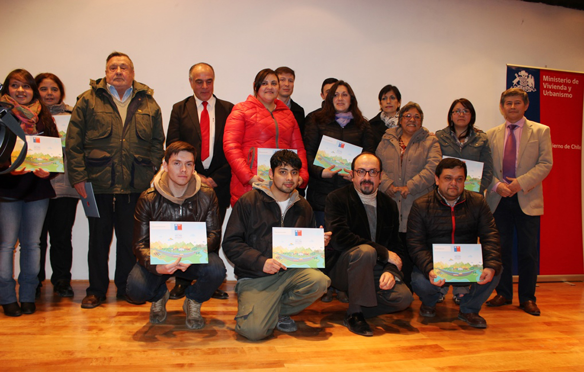 73 familias de Punta Arenas recibieron subsidios para construir o comprar su primera vivienda