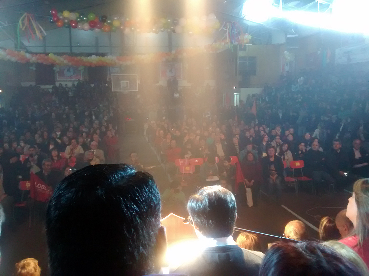 Unas 2 mil personas acompañaron al candidato Alcalde Ramón Lobos en su cierre de campaña