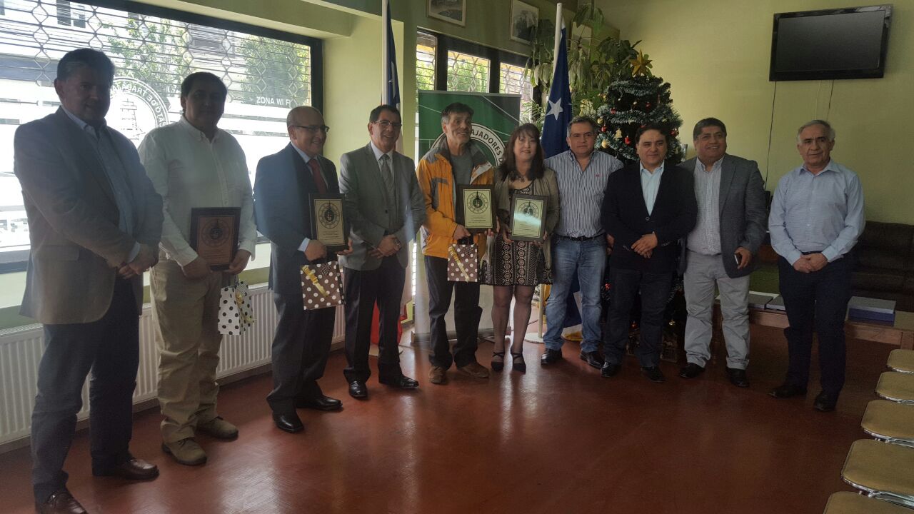 Sindicato ENAP Magallanes premió a trabajadores en día del descubrimiento del petróleo