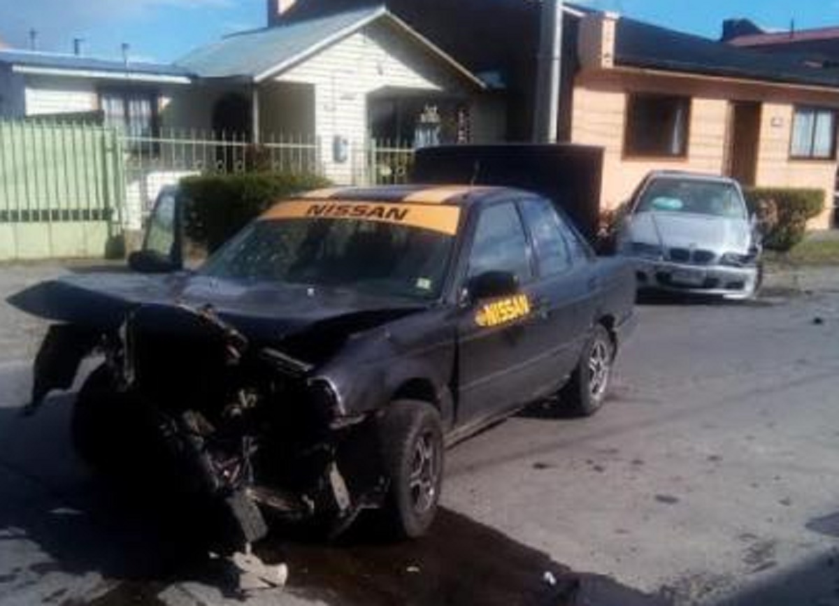 Taxista muere en violenta colisión vehicular durante la madrugada