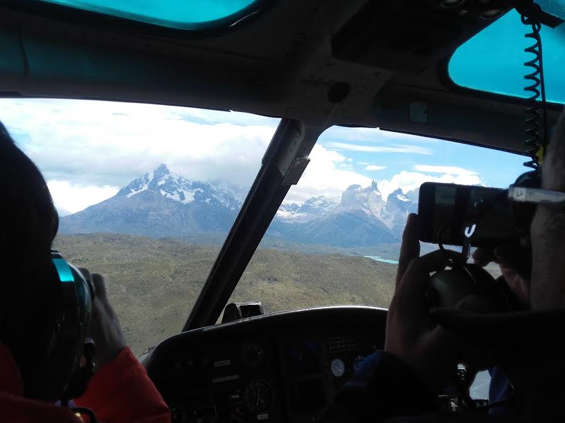 Ejercicio de emergencia en Parque Torres del Paine se realizó mediante un helicóptero