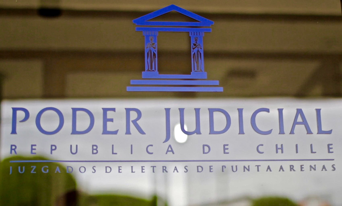 Tercer Juzgado de Letras de Punta Arenas ordena al fisco indemnizar a familia de adolescente que se suicidó en ex Hospital Regional