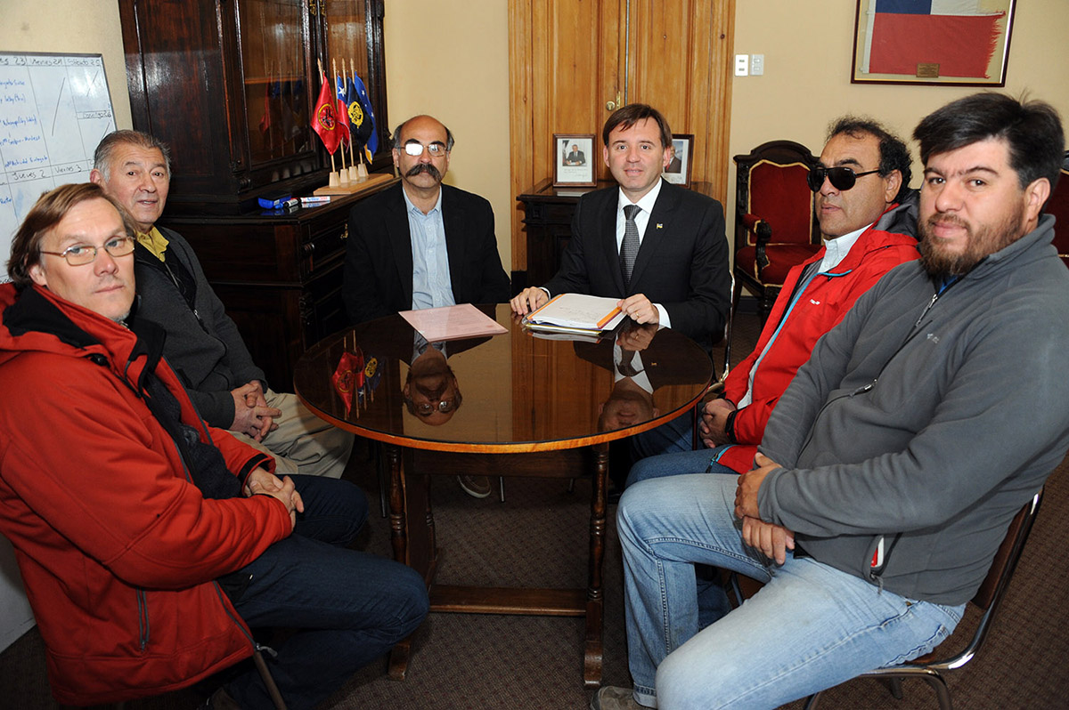 Municipio de Punta Arenas comprometió apoyo para realización de Campeonato Nacional y Panamericano de Maxibásquetbol