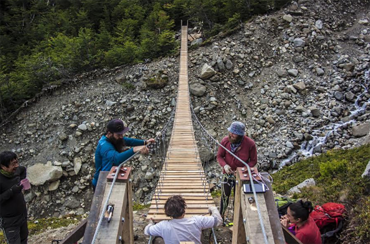 Parque Nacional Torres del Paine cuenta con nueva pasarela colgante