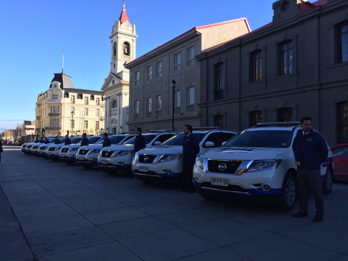 Gobierno Regional entrega 10 vehículos a la PDI en Magallanes