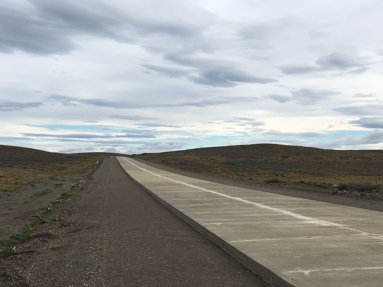 Avanzan los trabajos de pavimentación de la ruta Porvenir-Manantiales en Tierra del Fuego