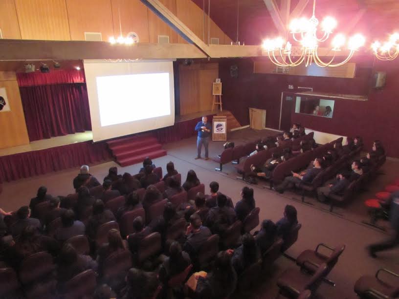Actividades de formación en prácticas anti VIH se desarrollan en Natales