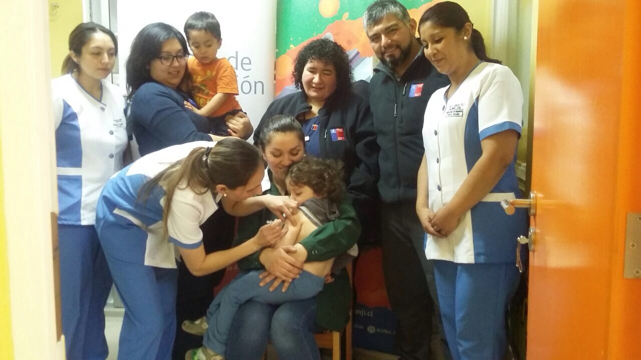 Continúa campaña de vacunación anti-influenza en Puerto Natales