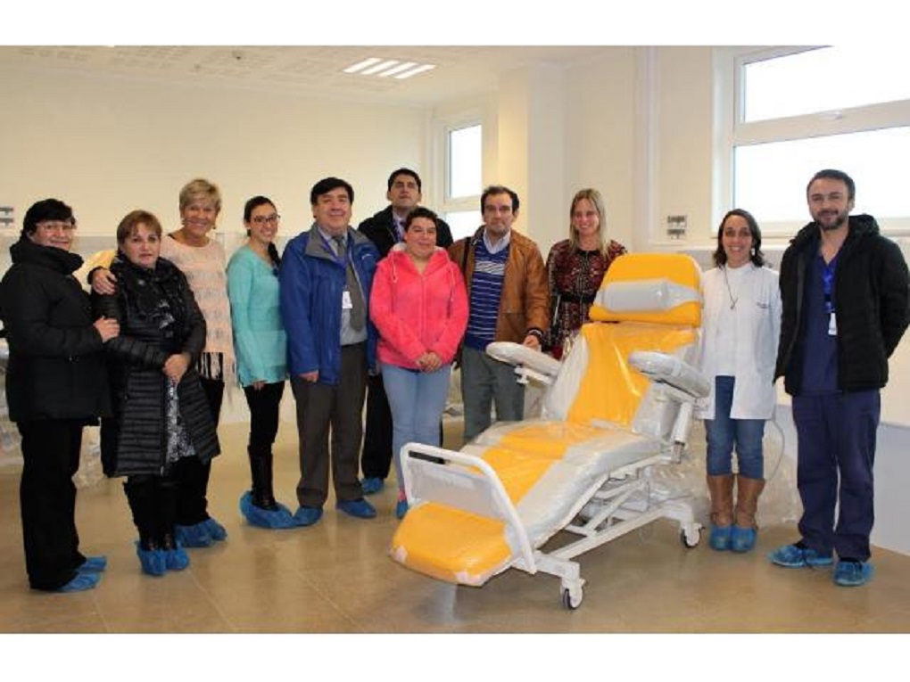 Pacientes dializados de Puerto Natales se reúnen con autoridades regionales de Salud