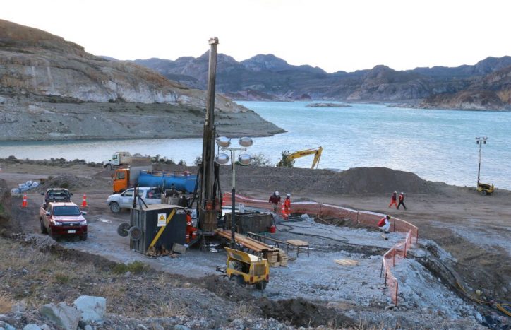 Acciones del Gobierno para el rescate de 2 mineros atrapados en mina El Toqui de Aysén