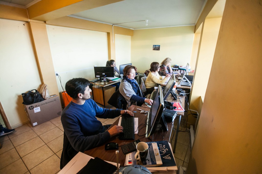 Oficinas administrativas de la UMAG funcionan en oficinas en Punta Arenas fuera del campus