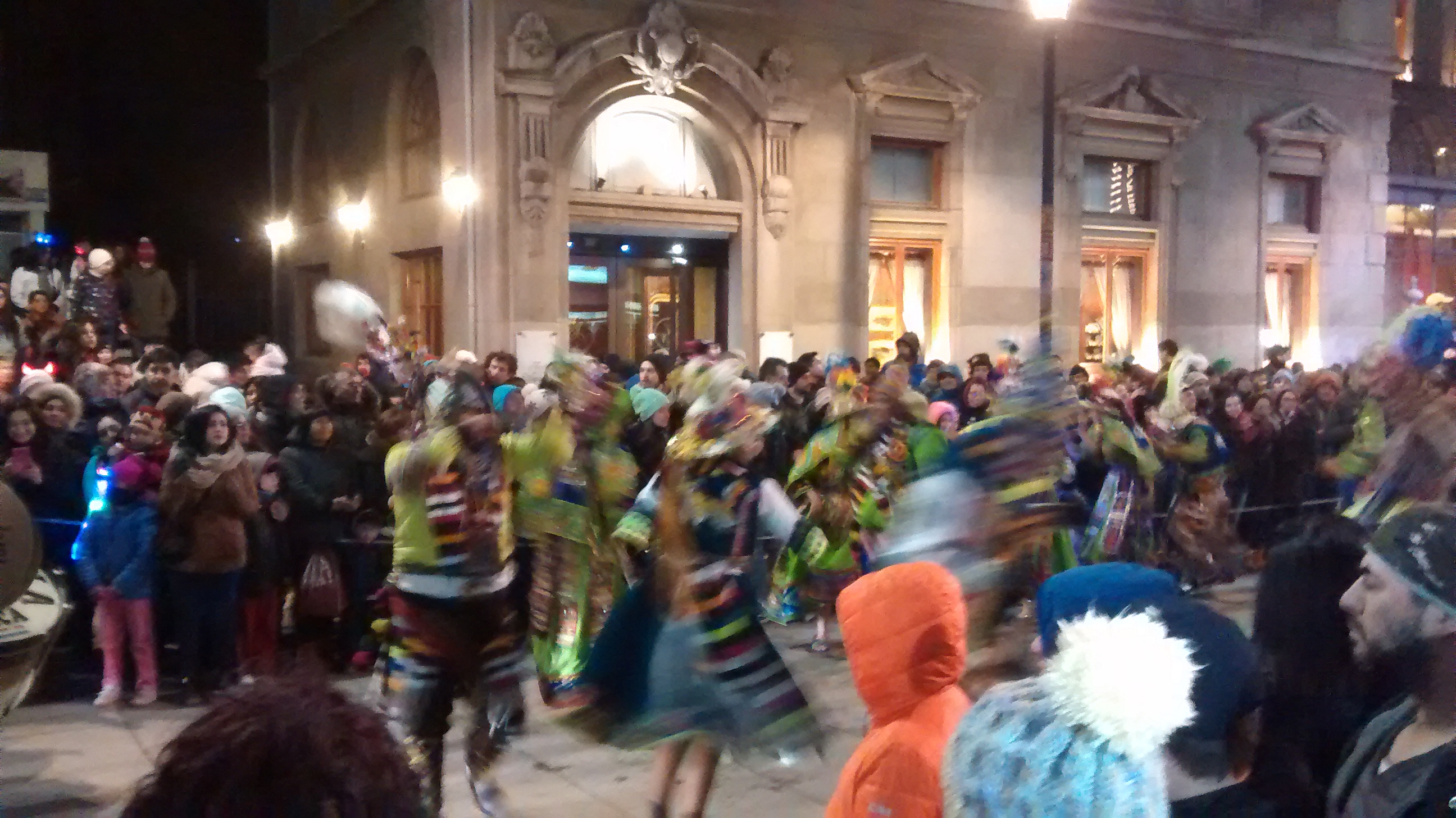 Murgas, carros alegóricos, disfraces y mucha alegría en el Carnaval de Invierno de Punta Arenas