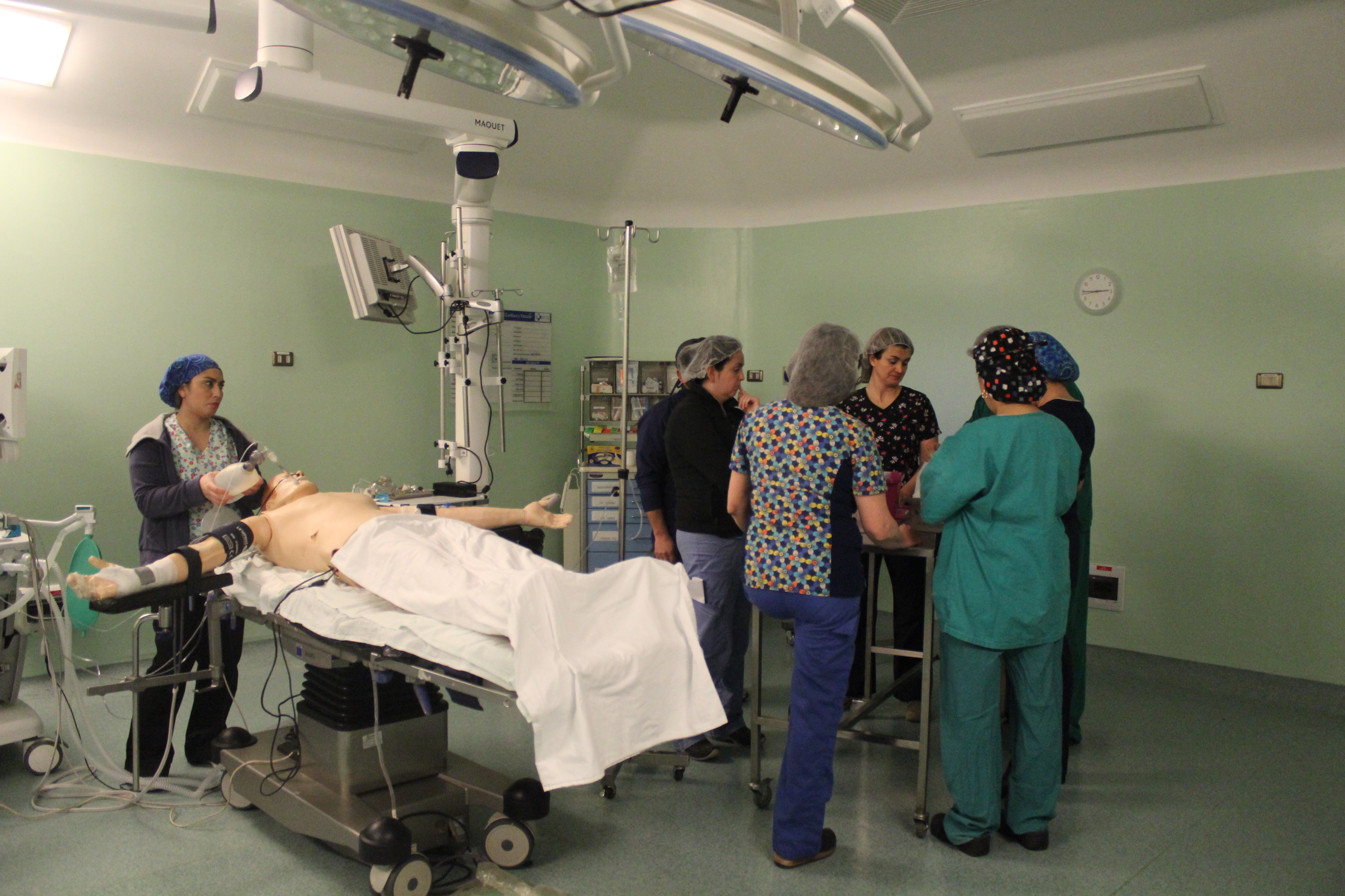 Hospital Clínico de Magallanes actualiza en Seguridad en Pabellón a todos los profesionales y técnicos del área de anestesia de Punta Arenas