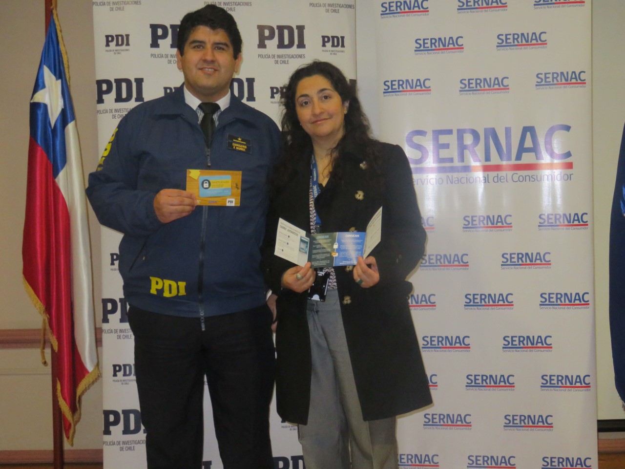 PDI y SERNAC advierten sobre medidas para proteger tarjetas bancarias