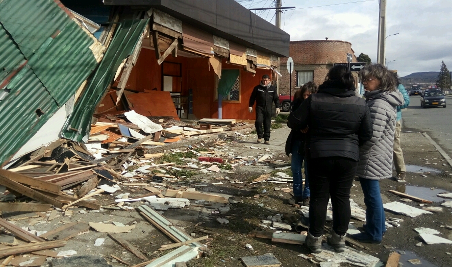 Municipalidad de Punta Arenas ayudará a familia afectada por choque esta madrugada