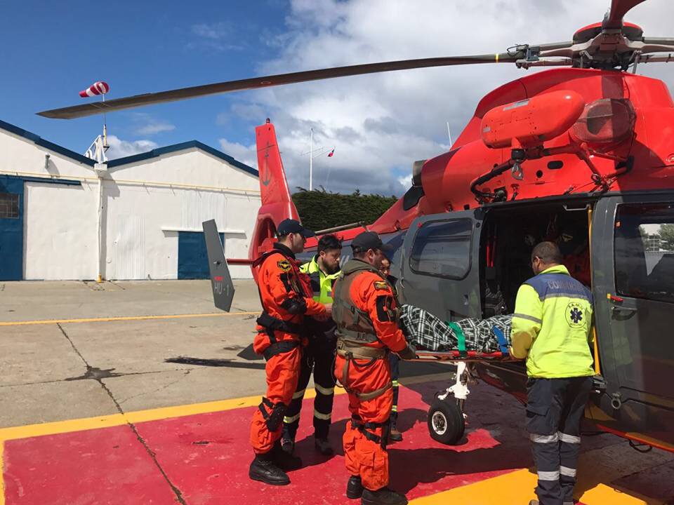 Se efectuó evacuación médica de tripulante de embarcación pesquera con apoyo de helicóptero naval