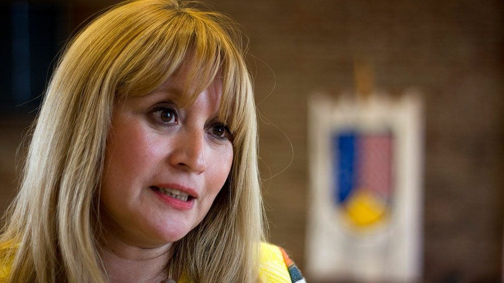Si se calla el cantor – Antonieta Oyarzo, Consejera Regional – Opinión