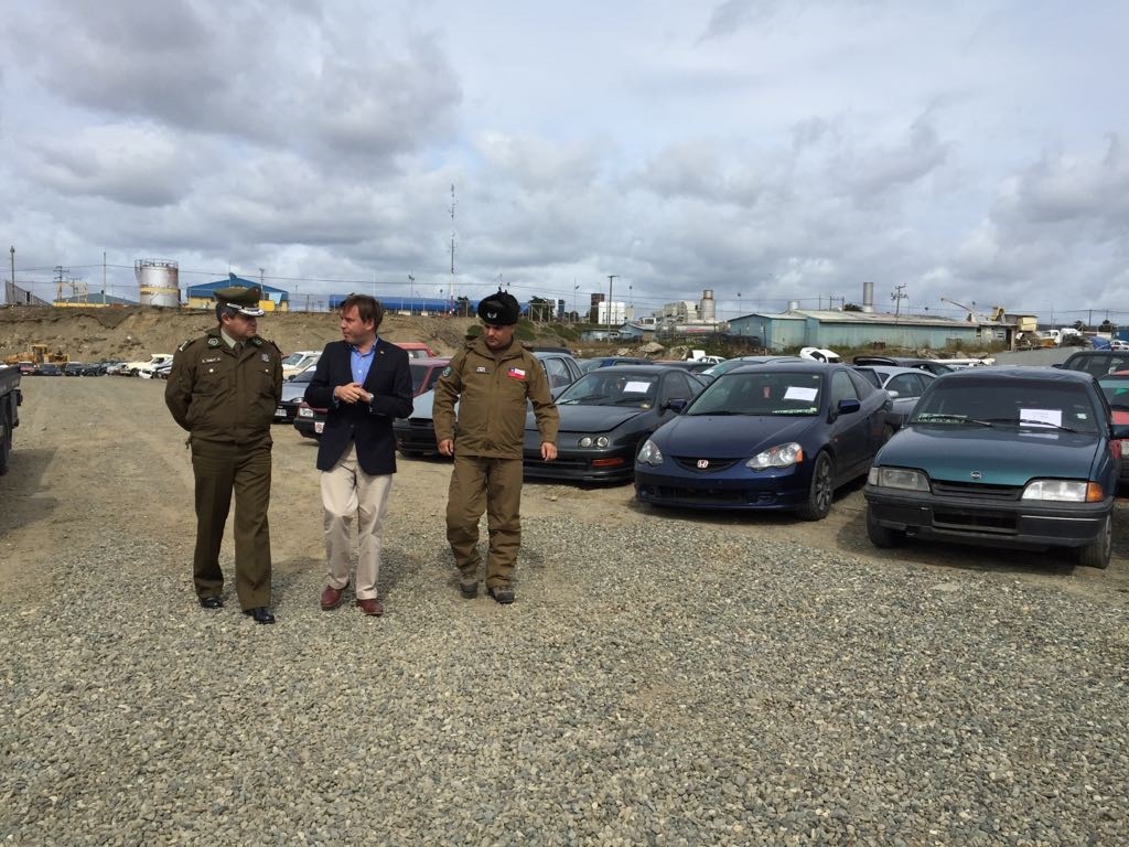 15 vehículos fueron retirados de circulación en Punta Arenas por carecer de documentos