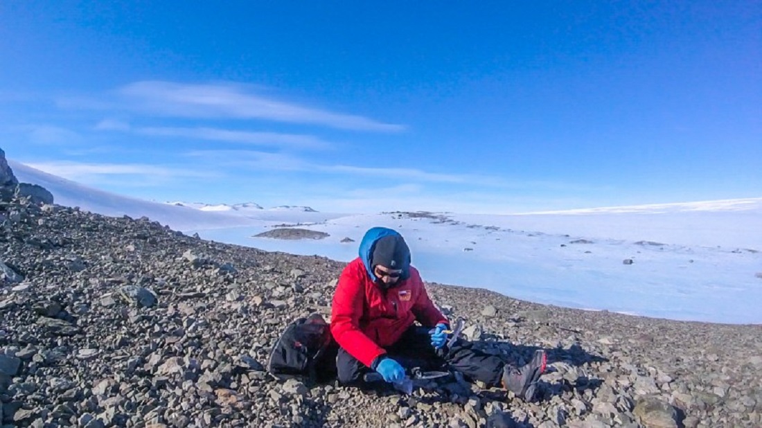 Científicos buscan trazas de litio y de cobre en la Antártica profunda