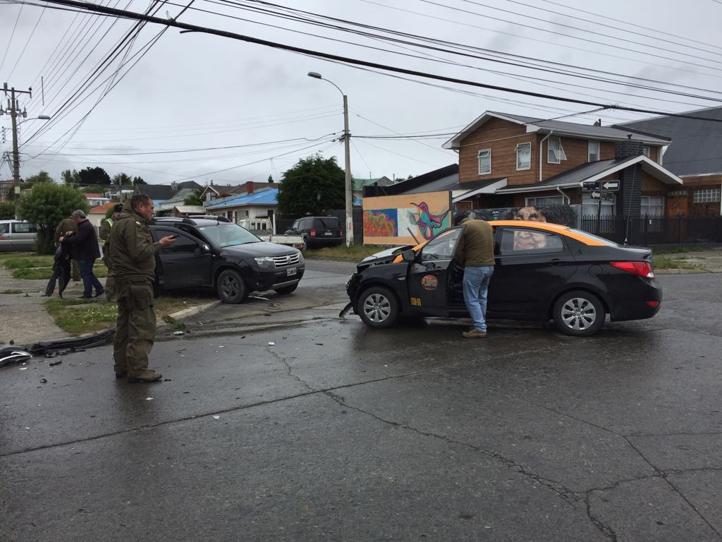 Una lesionada fue el saldo de un choque ocurrido al mediodía en el sector sur de Punta Arenas