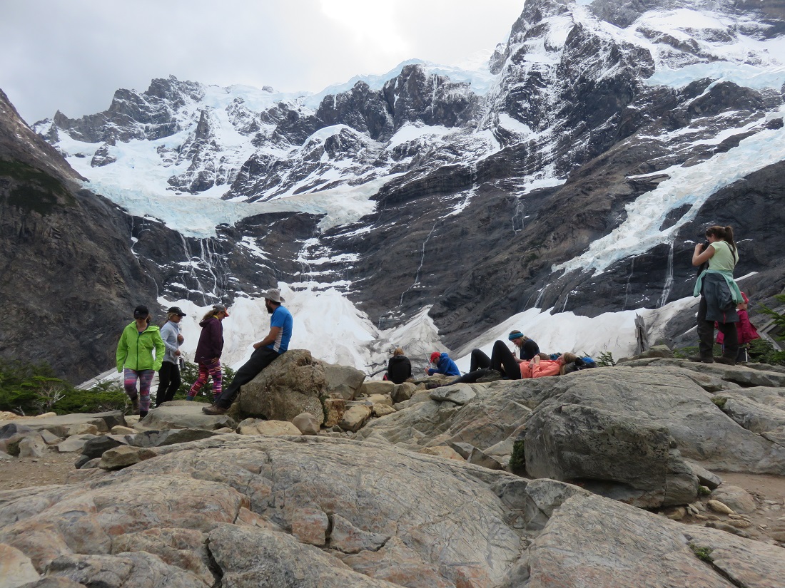 Centro Regional Fundación CEQUA lanza guía virtual  de buenas prácticas para el turismo en el Paine