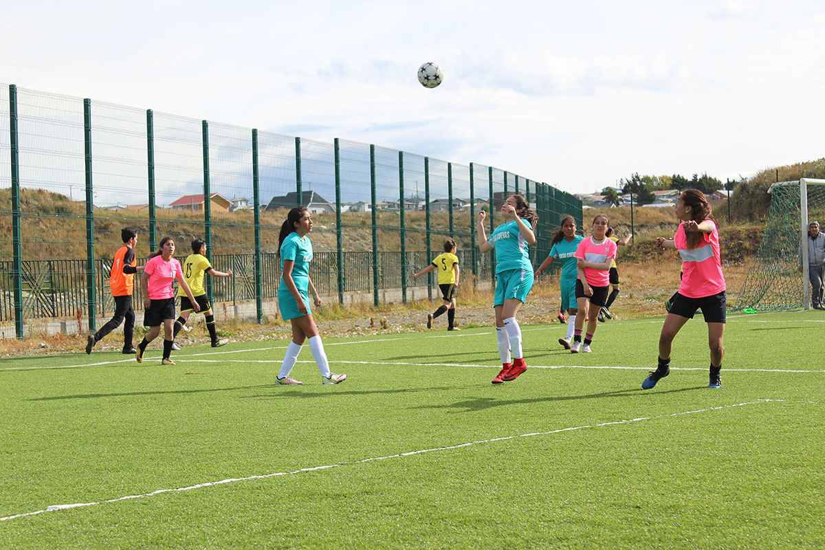 Con gran participación de niños y jóvenes concluyó Campeonato de Fútbol 7 «Copa Municipalidad de Punta Arenas»