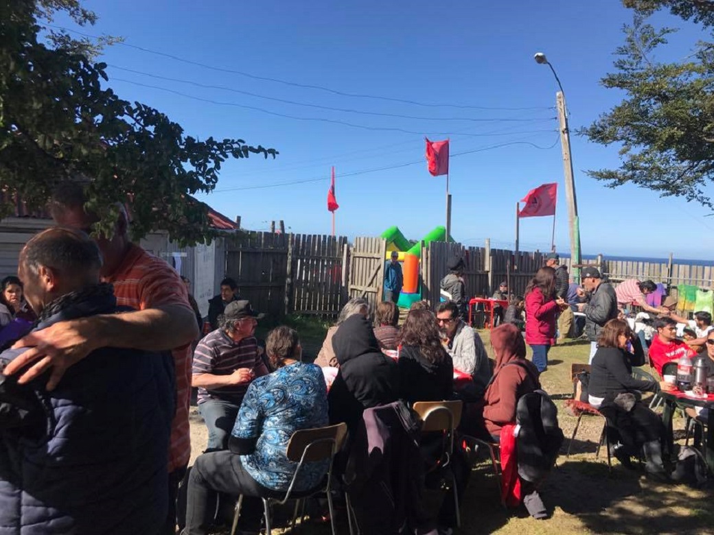 Ambiente de camaradería y amistad en la Fiesta de los Abrazos de Punta Arenas