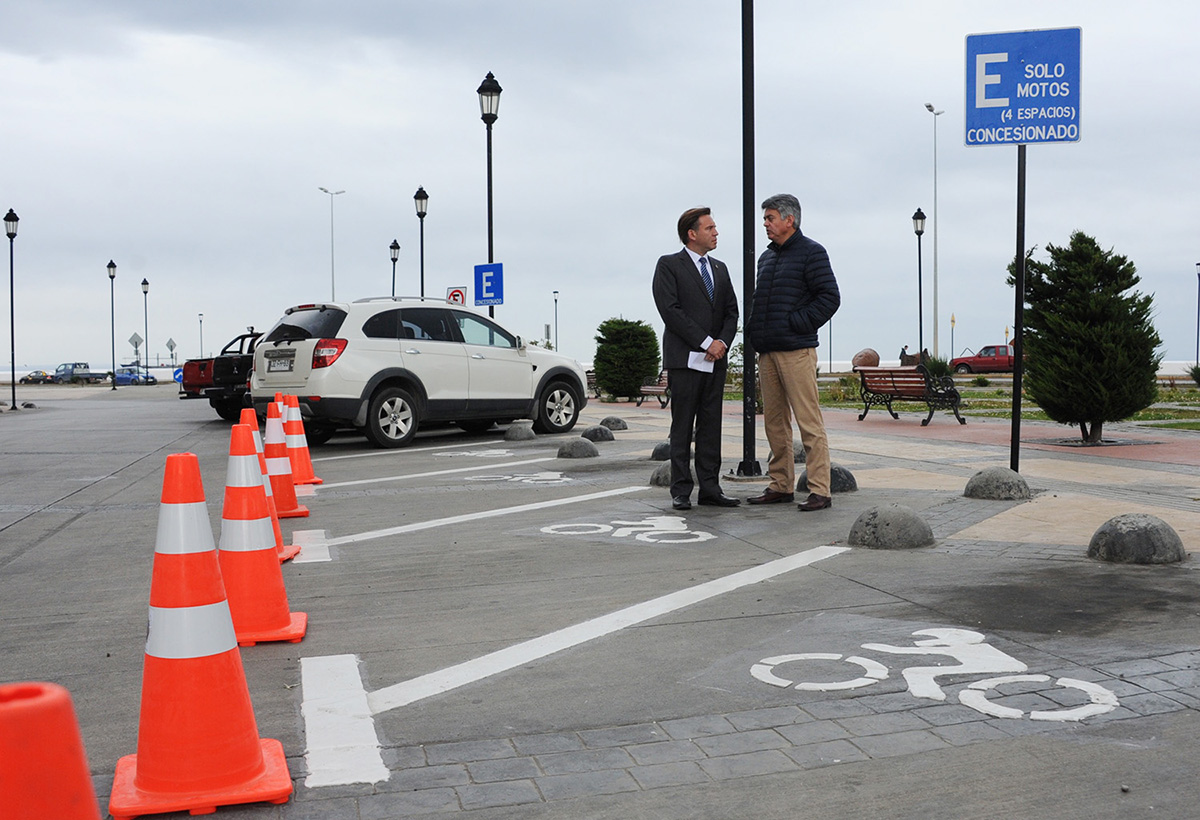 Demarcan nuevos estacionamientos para motocicletas en el centro de la ciudad de Punta Arenas