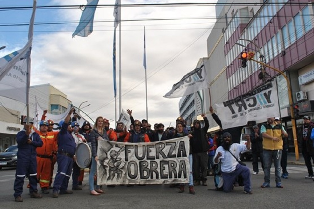 Continúan manifestaciones en Río Gallegos por despidos en el Mineral carbonífero de Río Turbio