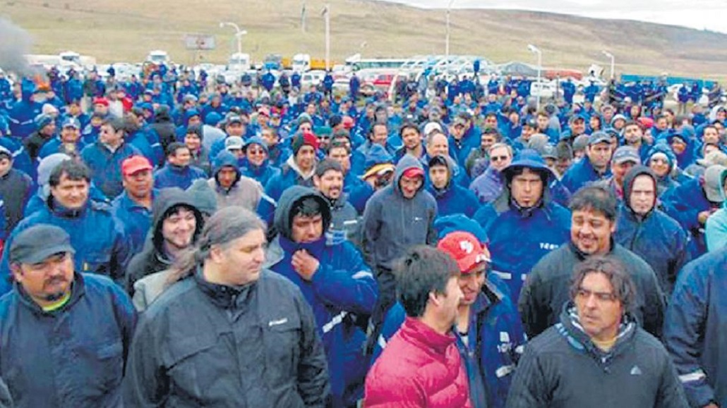 Continúan las protestas y manifestaciones por los despidos en mineral carbonífero de Río Turbio, Argentina