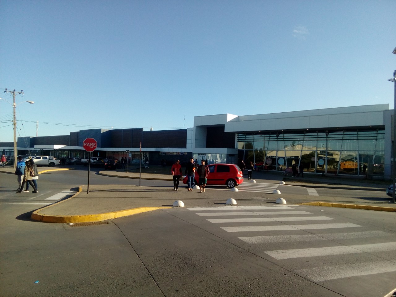 Alta afluencia de visitantes argentinos en Zona Franca de Punta Arenas