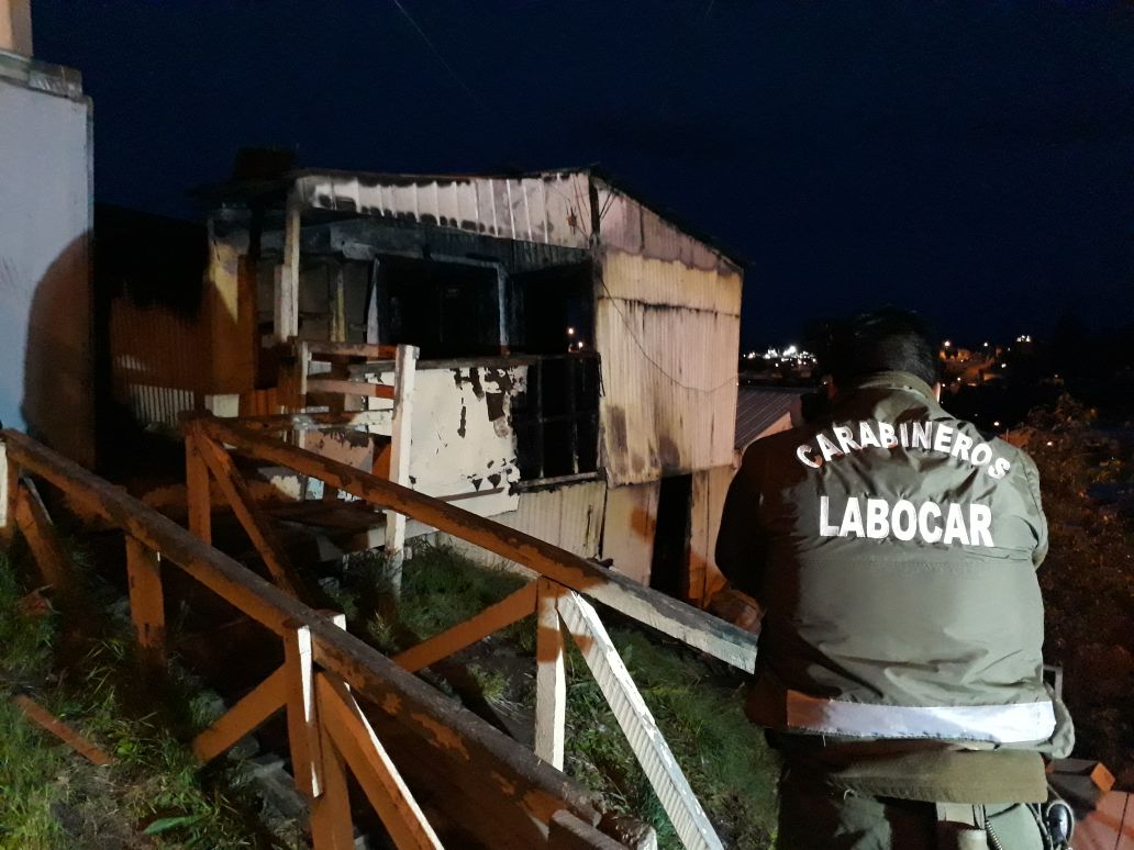 Familia lo perdió todo tras incendiarse su casa en sector Río de la Mano