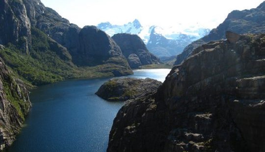 Organizaciones ambientalistas piden protección del mar adyacente al Parque Nacional Kawésqar