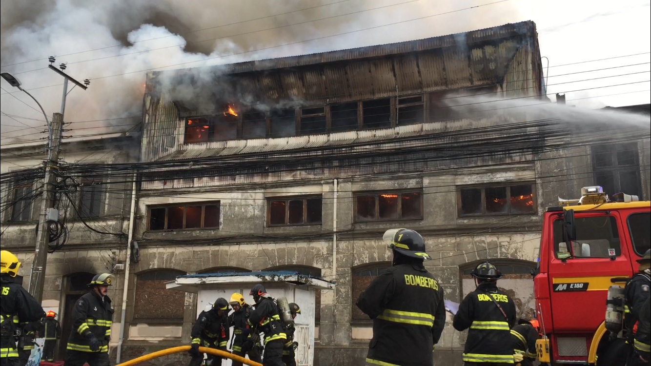 Directora del Servicio de Salud lamentó incendio que destruyó antiguo edificio institucional