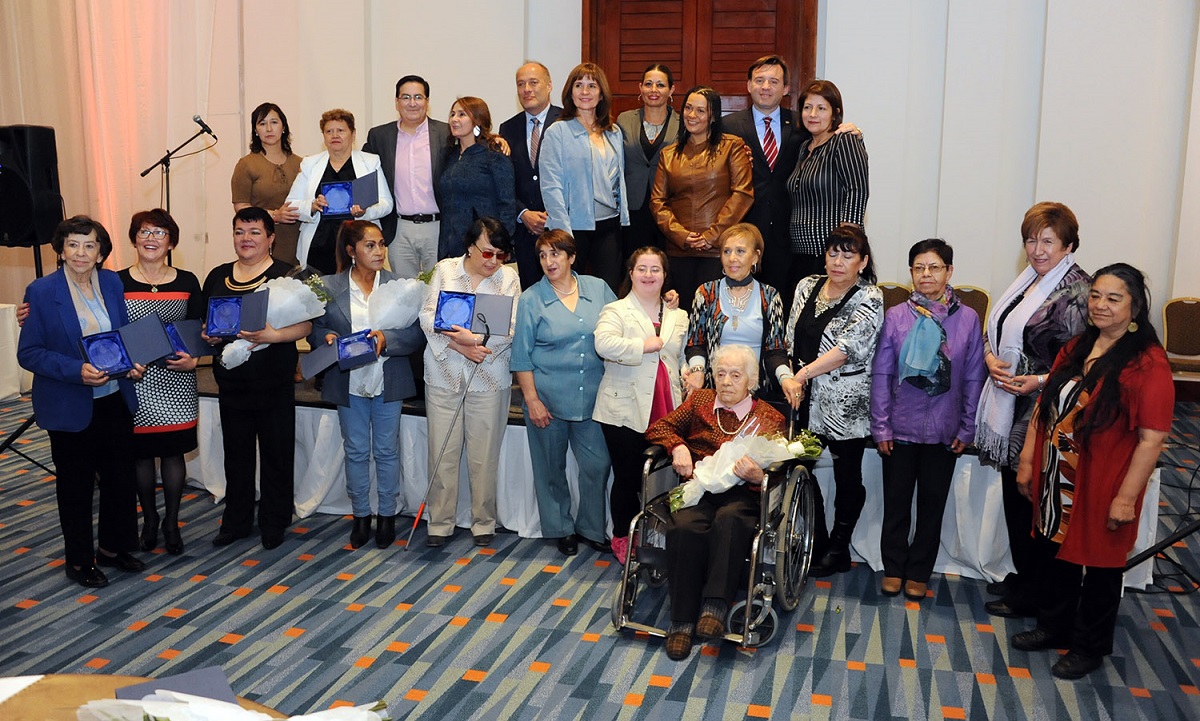 21 mujeres de distintos ámbitos fueron reconocidas por la Municipalidad de Punta Arenas