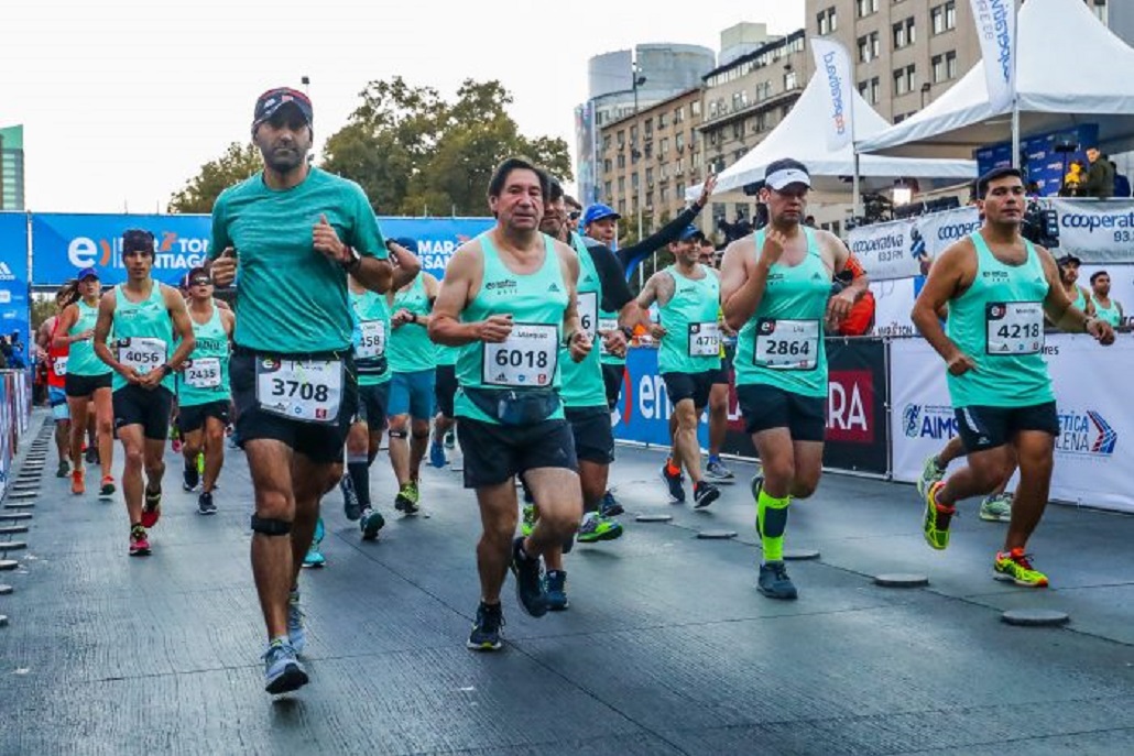 SERNATUR Magallanes se suma a la maratón de Santiago con su marca PATAGONIA CHILE
