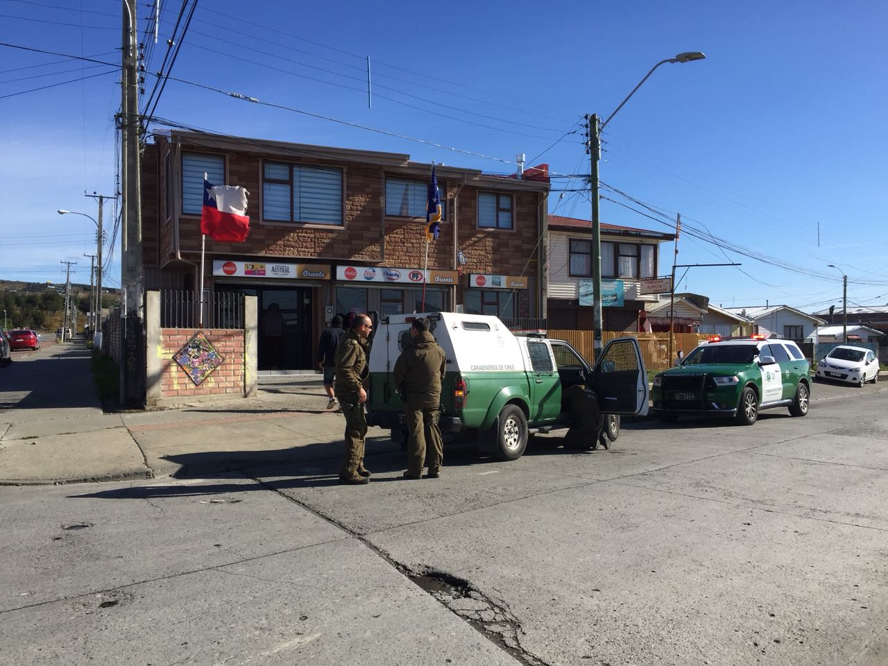 Carabineros detiene a sujeto que intentó robar alcohol desde almacén en la población Alfredo Lorca