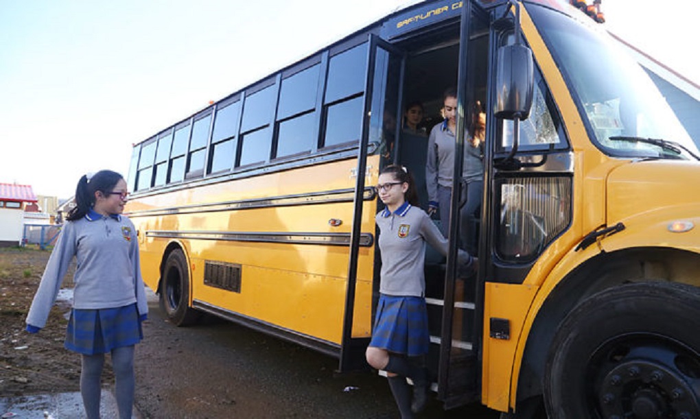 Buses amarillos escolares fueron fiscalizados en Punta Arenas con resultado satisfactorio