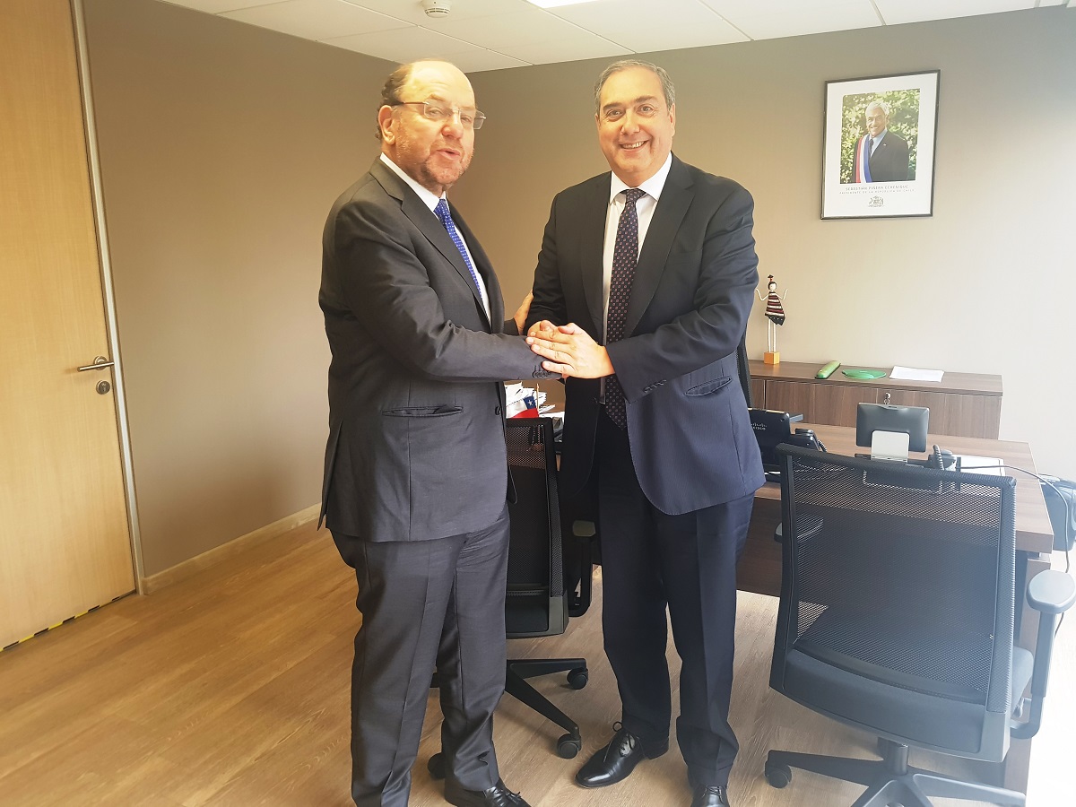 Ministro de Desarrollo recogió propuestas para mejorar Registro Social de Hogares y nueva política para adultos Mayores entre otras materias, en reunión con el Senador Carlos Bianchi