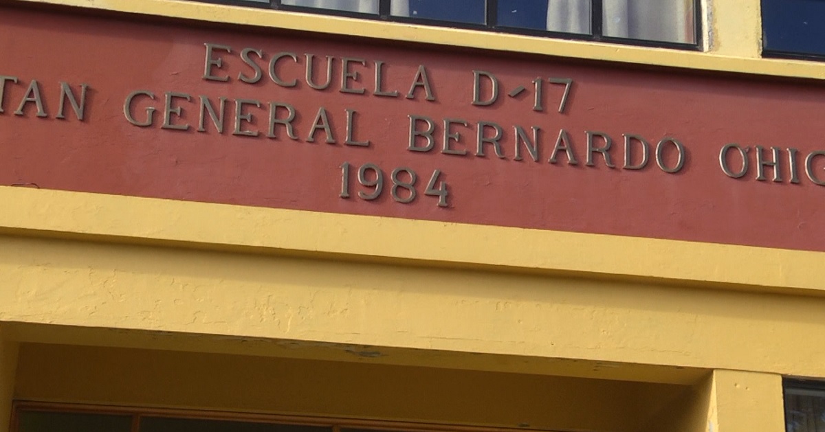 Madre denuncia a inspector de un colegio de Punta Arenas, que supuestamente habría efectuado tocaciones a su hija