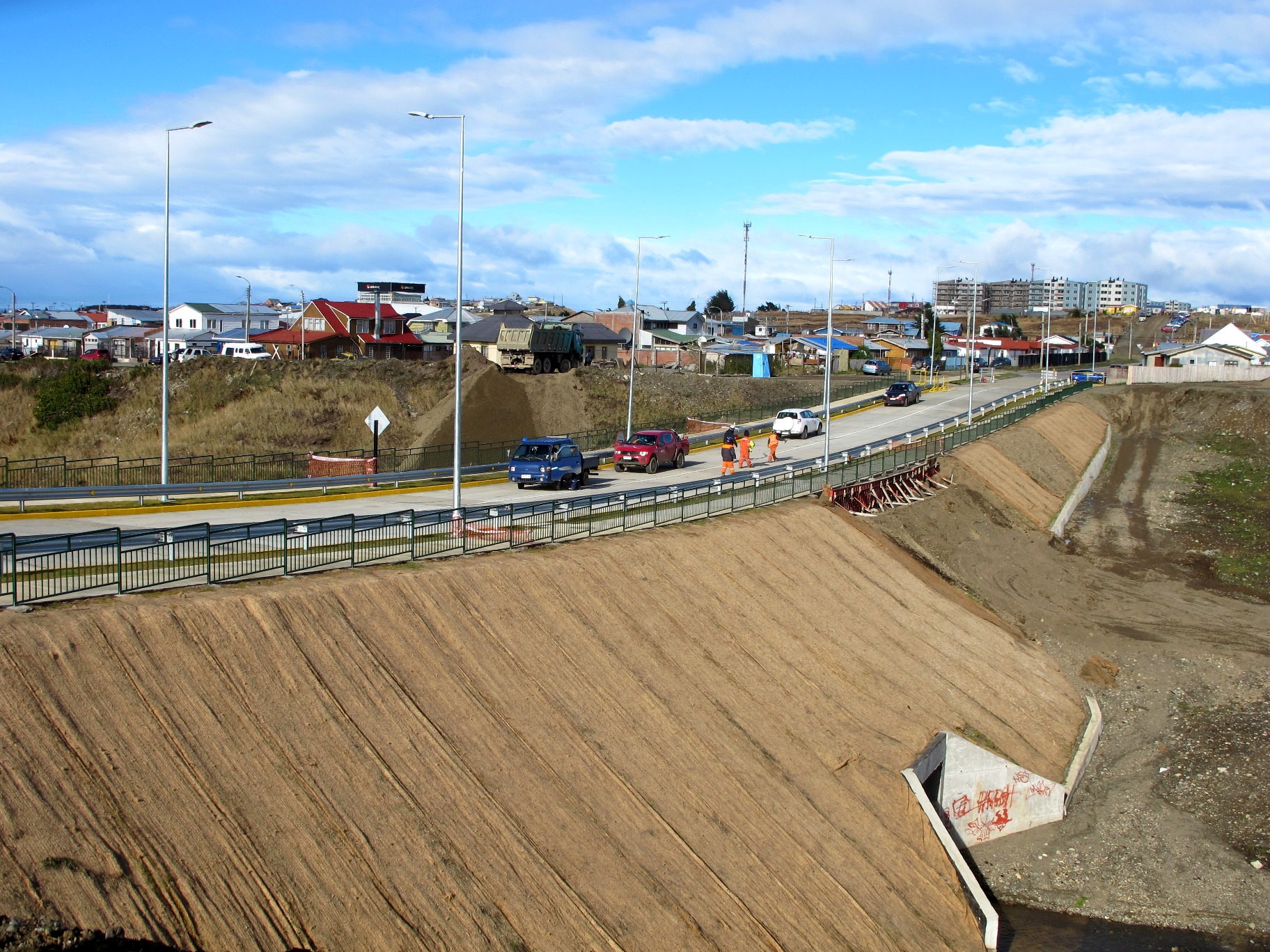 Seremi de Vivienda y Urbanismo inspeccionó reparaciones en calle Eusebio Lillo