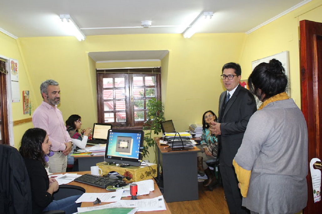 Nuevo SEREMI de Justicia y DDHH se reune con el SENAME en Punta Arenas
