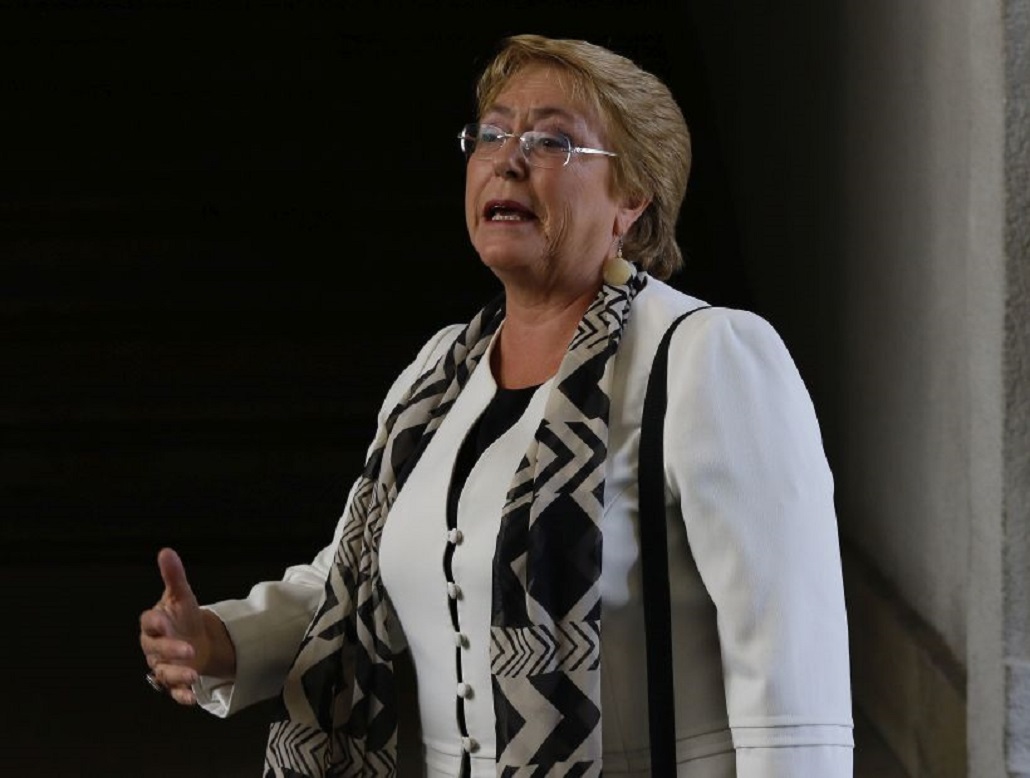 Ex Presidenta Bachelet se manifiesta favorable a modificar el Tribunal Constitucional
