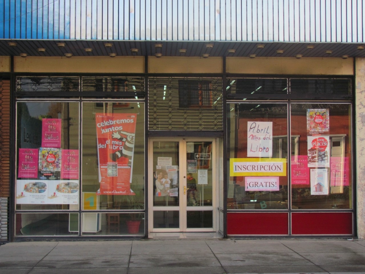 Biblioteca Pública Nº 6 de Punta Arenas y Revista Literaria Sensini realizarán en mayo y junio Talleres Literarios para jóvenes