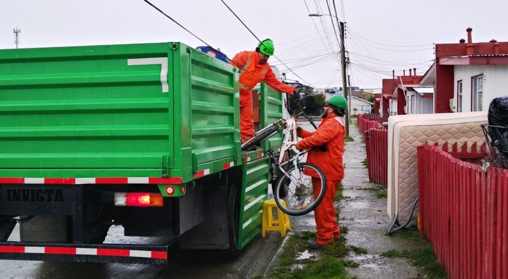 Operativo de limpieza de escombros realizó la Municipalidad en sector Población Naval Primavera