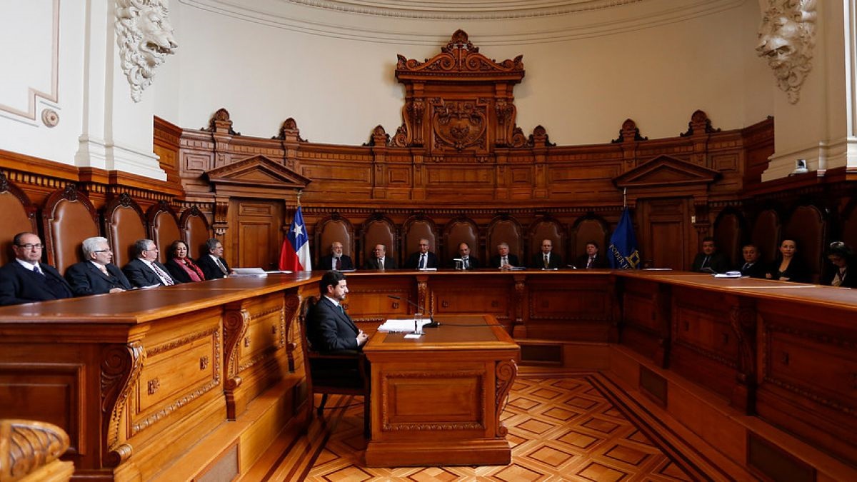 Corte Suprema acogió unificación de jurisprudencia y reiteró procedencia de nulidad del despido en caso de ex trabajadora a honorarios del Serviu.